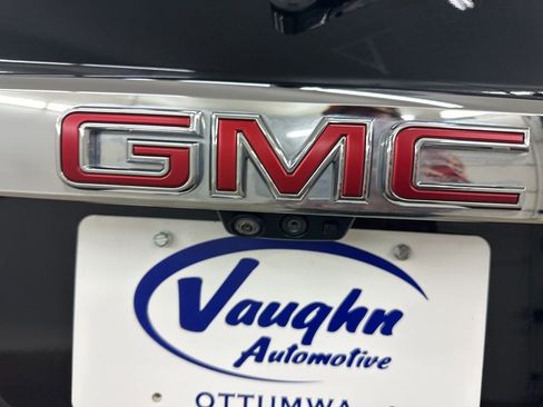 Used 2020 GMC Acadia Denali w/ Denali Ultimate Package image 16