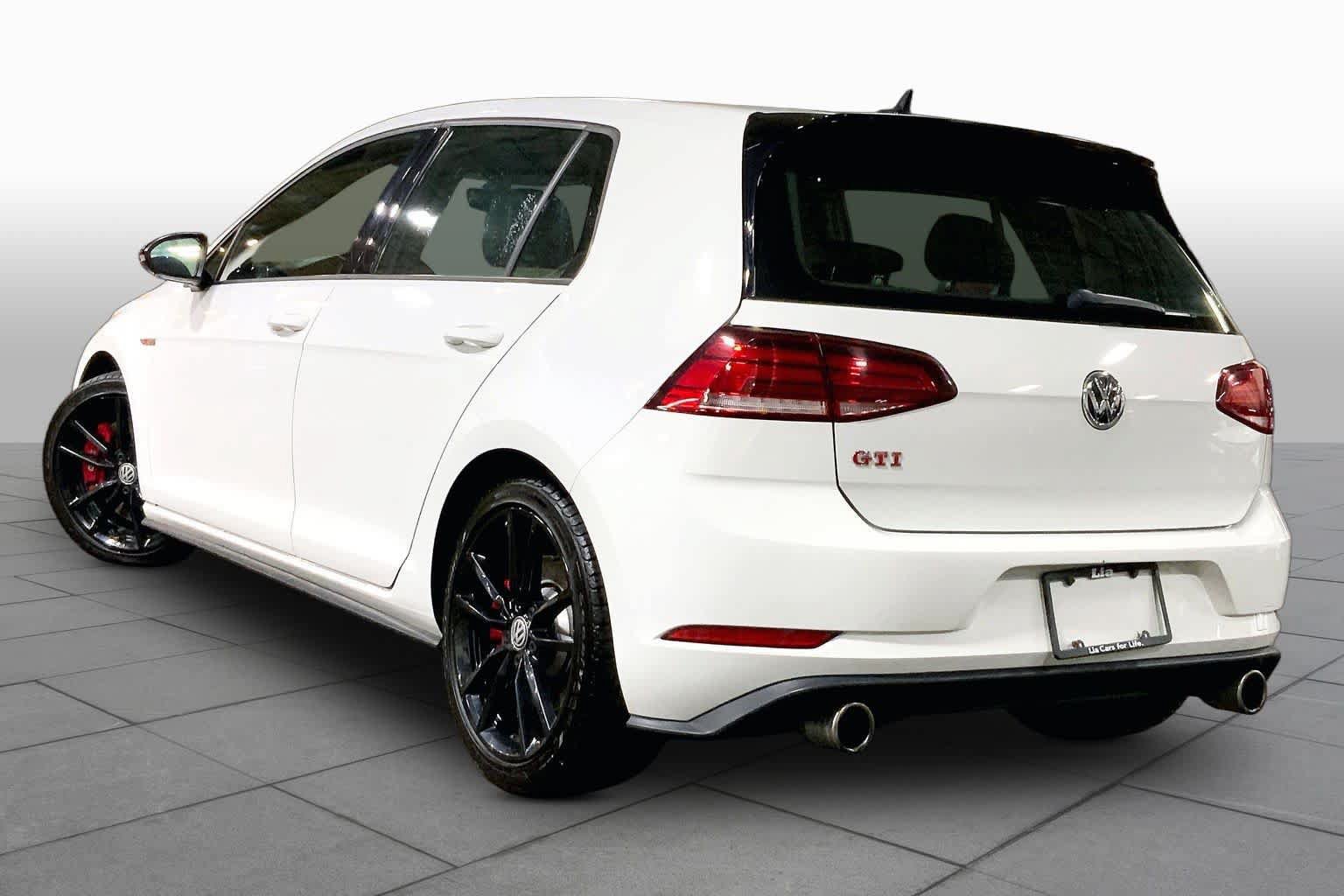Used 2021 Volkswagen GTI SE FWD image 12