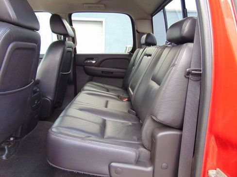 Used 2008 Chevrolet Silverado 2500 LTZ w/ Safety Package AWD/4WD image 27