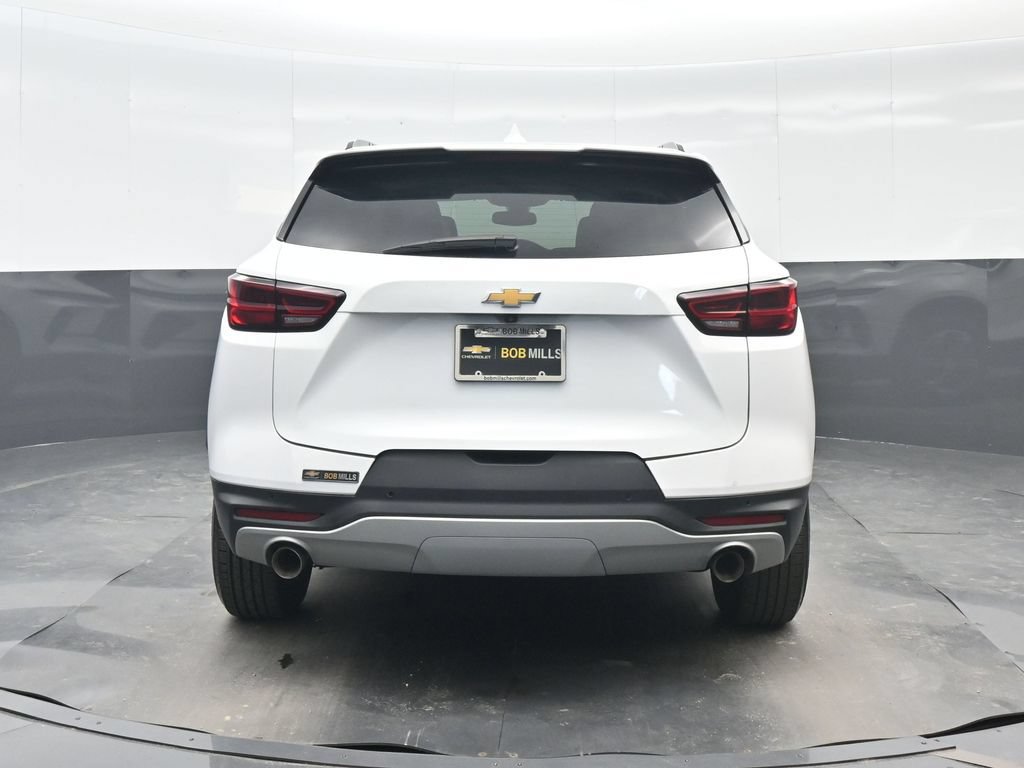 Used 2025 Chevrolet Blazer LT w/ Convenience Package FWD image 5