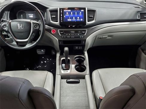 Used 2017 Honda Ridgeline RTL-T image 15