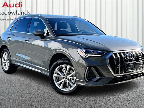 Used 2025 Audi Q3 2.0T Premium w/ Convenience Package image 3