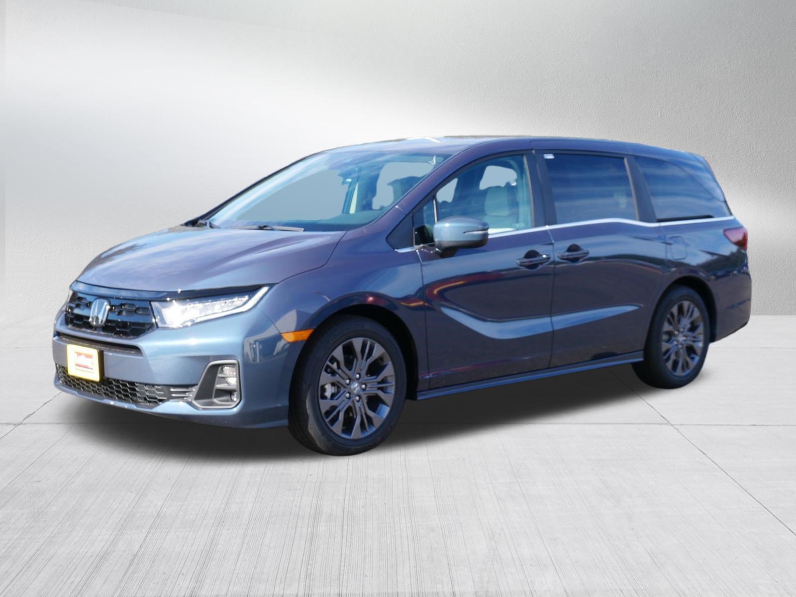 New 2027 Honda Odyssey Touring image 3