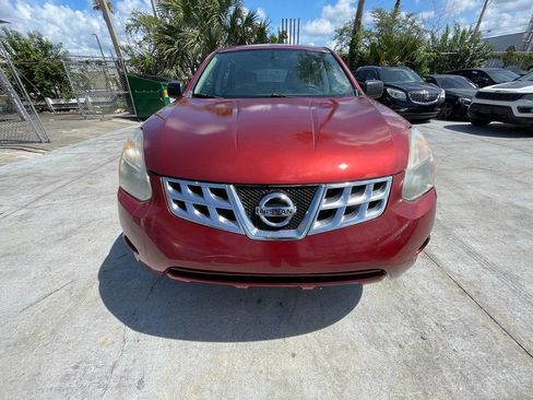 Used 2015 Nissan Rogue S FWD image 1