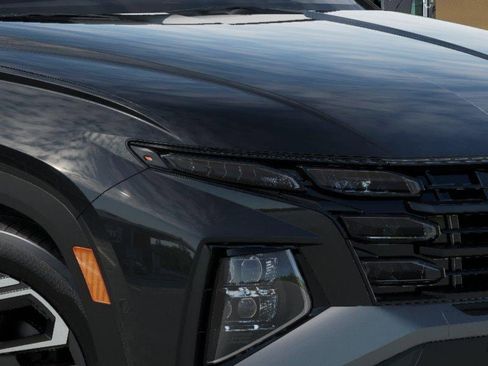 New 2025 Hyundai Tucson Limited image 9