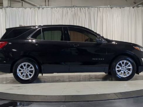 Used 2018 Chevrolet Equinox LT FWD image 11