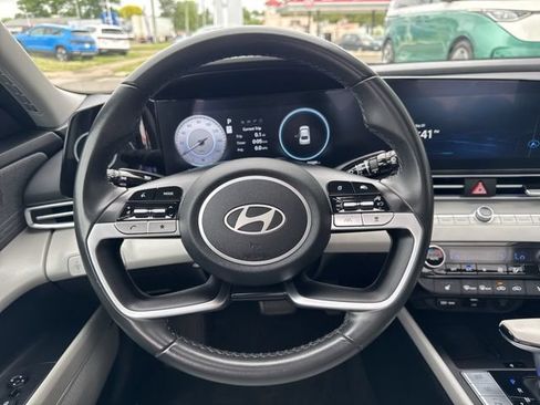 Used 2024 Hyundai Elantra Limited FWD image 13