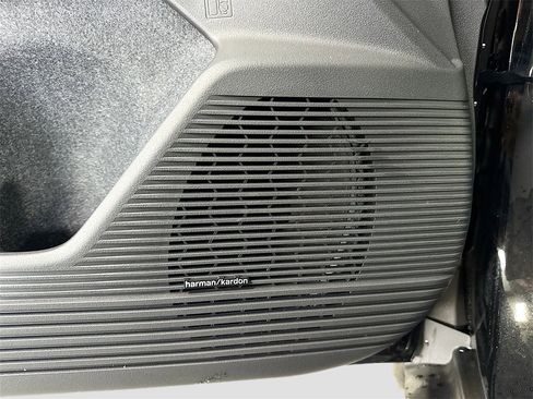 New 2026 Subaru Outback Touring image 17