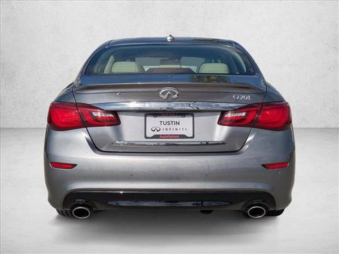 Used 2018 INFINITI Q70 L 3.7 image 7
