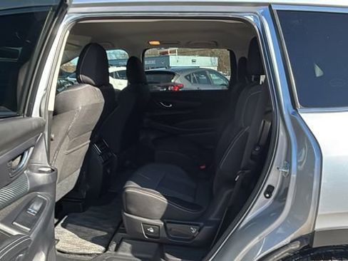Certified 2023 Subaru Ascent Premium w/ Convenience Package image 37