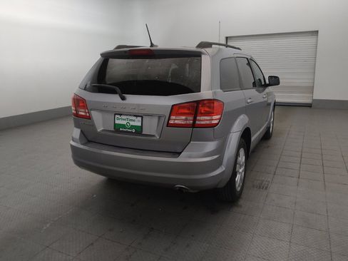 Used 2017 Dodge Journey SE FWD image 7