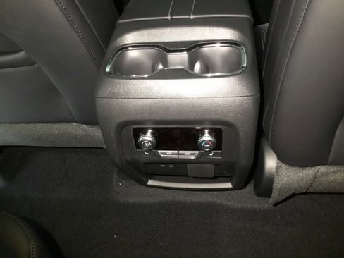 New 2026 GMC Acadia Elevation image 52