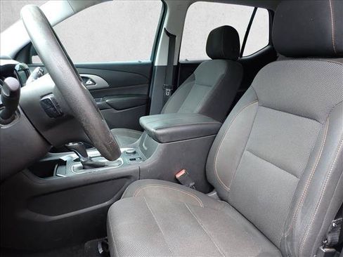 Used 2018 Chevrolet Traverse LS FWD image 10