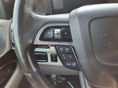 Used 2020 Lincoln Navigator Reserve w/ Equipment Group 208A Reserve image 17