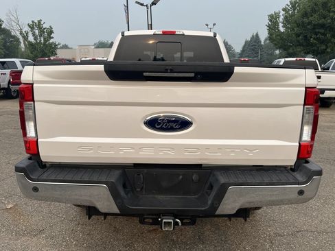 Used 2019 Ford F250 Lariat w/ Lariat Ultimate Package AWD/4WD image 7