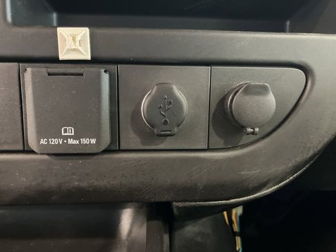 Used 2021 GMC Savana 2500 w/ Driver Convenience Package image 17