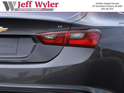 New 2023 Chevrolet Malibu LT FWD image 12