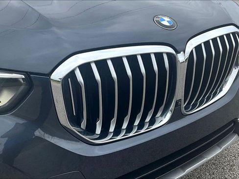 Used 2021 BMW X5 xDrive40i w/ Premium Package AWD/4WD image 36