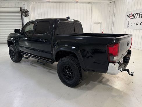 Used 2022 Toyota Tacoma SR5 image 24