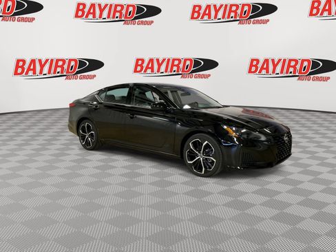 Used 2026 Nissan Altima 2.5 SR FWD image 2