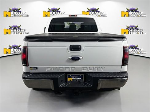 Used 2016 Ford F250 XLT w/ Advanced Security Group image 6