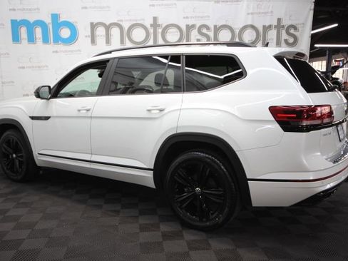 Used 2022 Volkswagen Atlas SEL R-Line image 3