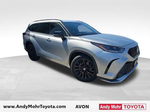 Certified 2024 Toyota Highlander XSE image 1