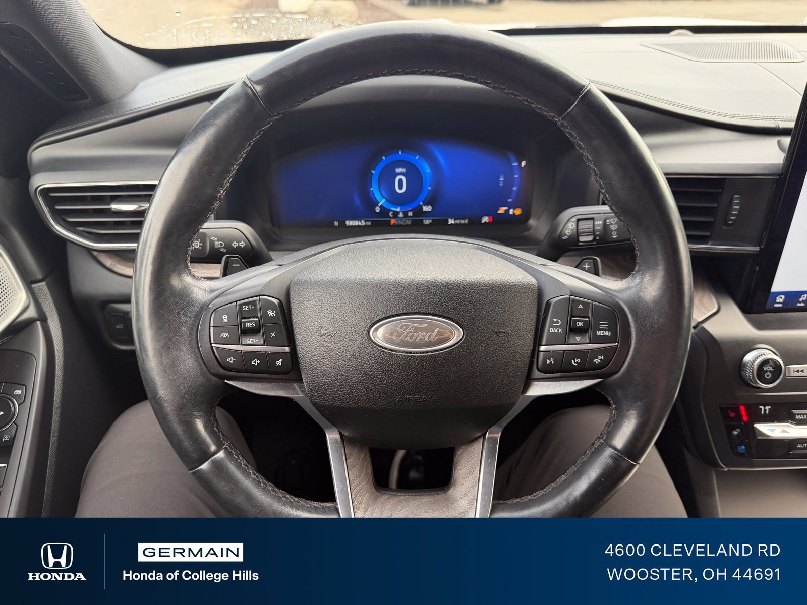 Used 2020 Ford Explorer Platinum w/ Premium Technology Package AWD/4WD image 21
