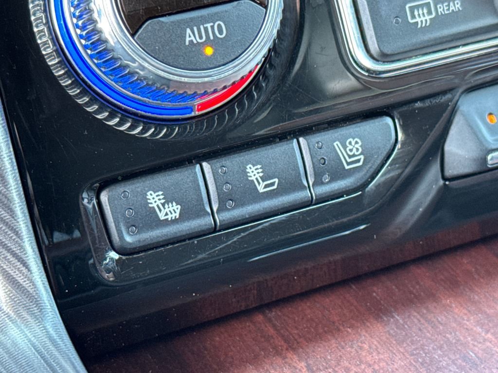 Certified 2024 GMC Yukon Denali Ultimate AWD/4WD image 16