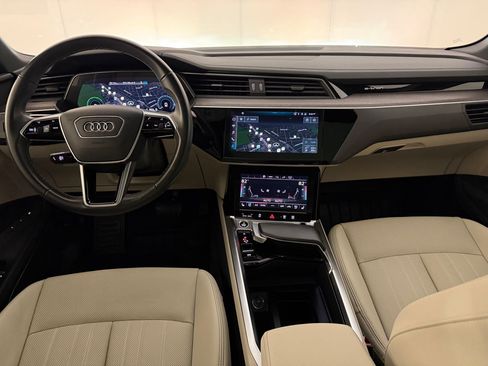 Used 2024 Audi Q8 e-tron Premium Plus w/ Premium Plus Package AWD/4WD image 26