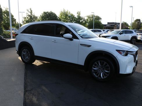 Certified 2025 MAZDA CX-90 Plug-In Hybrid w/ Preferred AWD/4WD image 6