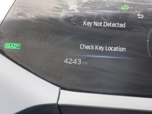Used 2026 Toyota Prius XLE image 29