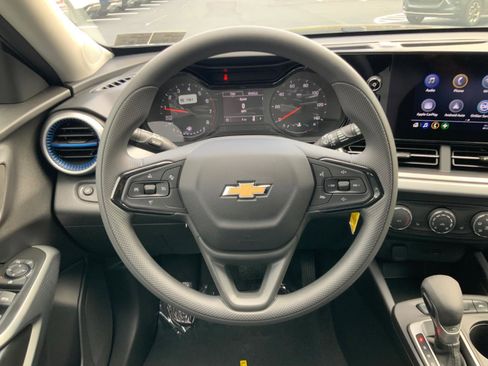 New 2026 Chevrolet Trax LS w/ LS Convenience Package image 17