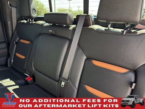 Used 2024 GMC Sierra 1500 AT4 w/ Technology Package AWD/4WD image 26