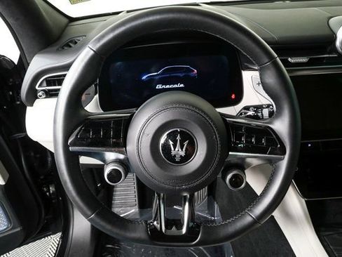 Used 2023 Maserati Grecale Modena AWD/4WD image 10