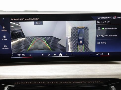 Certified 2025 BMW 330i xDrive Sedan image 12