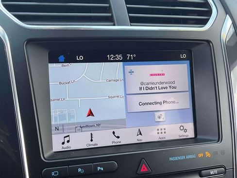 Used 2019 Ford Explorer Platinum AWD/4WD image 37
