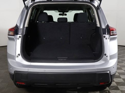 Used 2024 Nissan Rogue S image 12