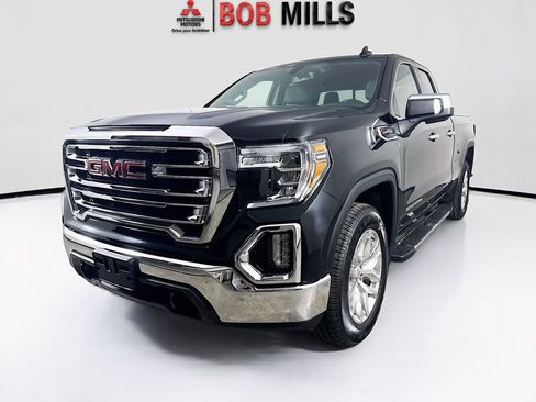 Used 2019 GMC Sierra 1500 SLT w/ SLT Premium Package AWD/4WD image 3