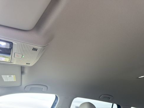 New 2026 Volkswagen Atlas SE image 19