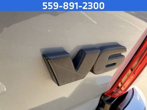 Used 2019 Toyota Tacoma TRD Off-Road image 25