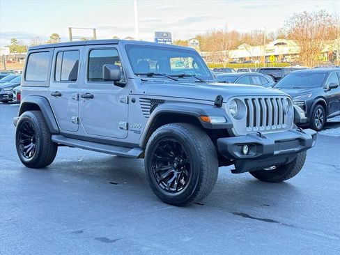 Used 2018 Jeep Wrangler Unlimited Sport S image 2