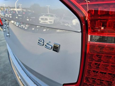 Used 2023 Volvo XC90 B6 Ultimate w/ Protection Package AWD/4WD image 11