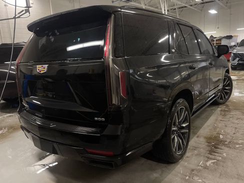 Used 2023 Cadillac Escalade Sport Platinum w/ Heavy-Duty Trailer Package image 3