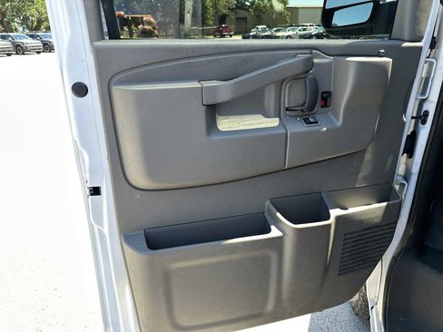 Used 2020 Chevrolet Express 2500 w/ Driver Convenience Package RWD image 17