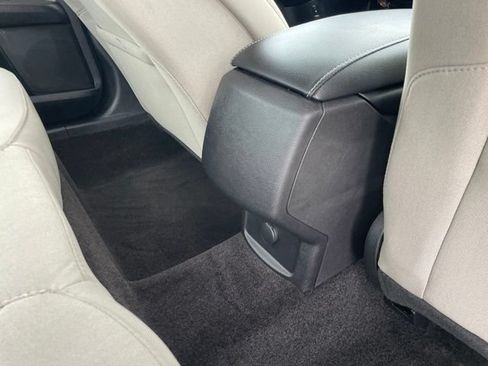Used 2018 Ford Fusion S FWD image 50