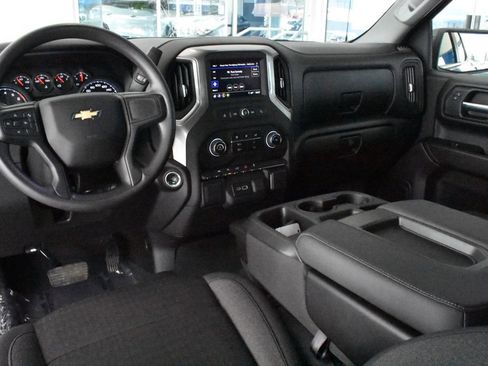 Certified 2025 Chevrolet Silverado 1500 Custom image 27