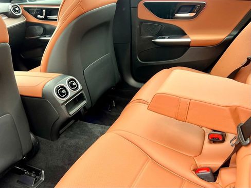 Certified 2026 Mercedes-Benz C 300 4MATIC Sedan image 31