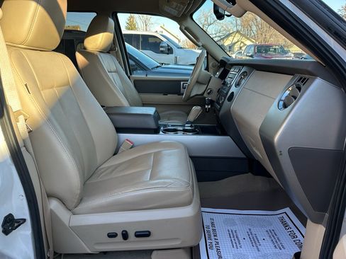 Used 2013 Ford Expedition EL XLT image 22