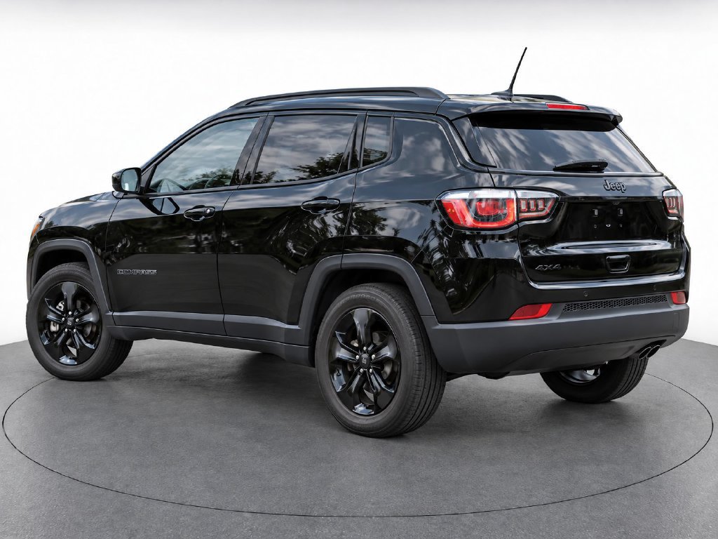 Used 2019 Jeep Compass Latitude AWD/4WD image 3